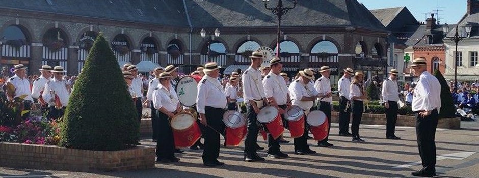 Corso fleuri à Cany Barville le 14 août 2016